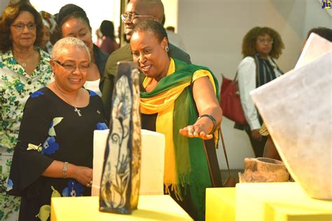 First Lady Of Kenya Tours National Gallery Vision Newspaper