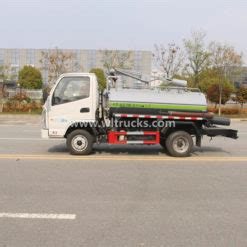 KAMA 3m3 Small Toilet Dredge Truck Fuel Truck Sewage Suction Truck