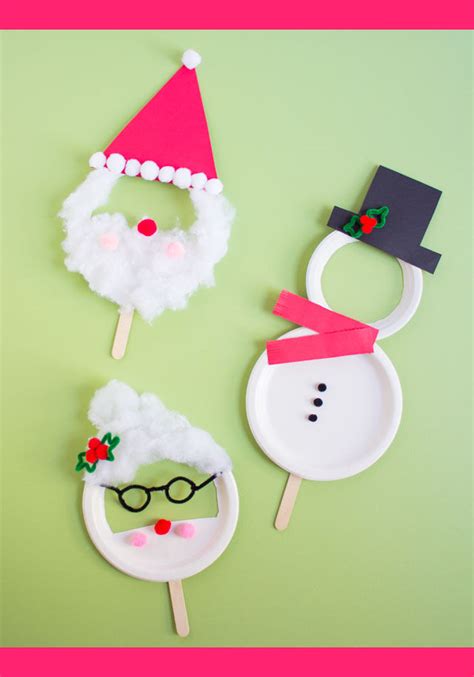 Kids Week: Paper Plate Christmas Masks - Design Improvised