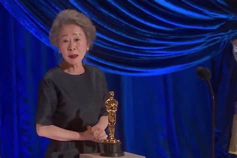 Watch Youn Yuh Jung Makes History As 1st Korean Actress To Win At