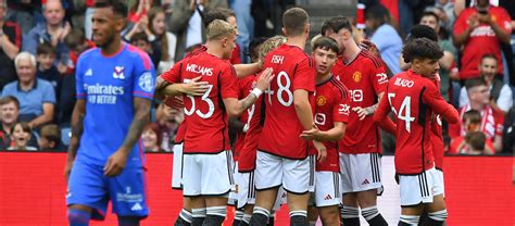 Manchester United Confirm That Rhys Bennett And Dan Gore Have Signed