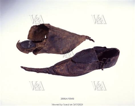 Poulaines Medieval Shoes England 14th Or 15th Century Vanda Images