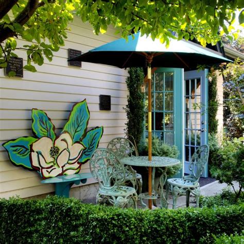 9 Inspiring Garden Décor Ideas | Family Handyman