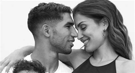 Photos Achraf Hakimi Et Sa Compagne Hiba Abouk Passent Du Bon Temps