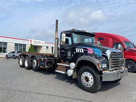 2009 Mack Granite Gu713 Tri Axle Roll Off Truck Mp7 405hp For Sale