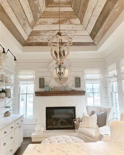 Vaulted Ceiling Wall Ideas