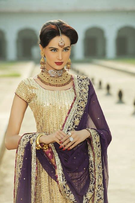 Mehreen Syed Hot Pictures Photo Shoot Hindi Sms Good Morning SMS Good Night SMS Wise