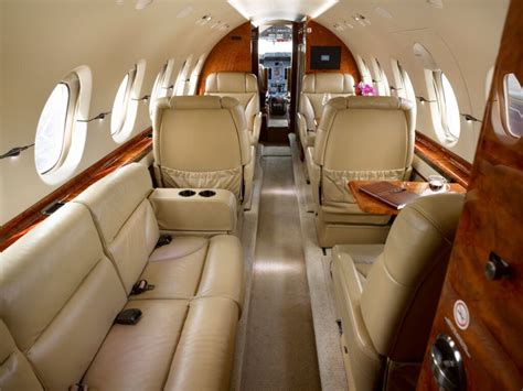 Hawker 900XP Private Jet | Interior, Speed, Range | PRIVAIRA