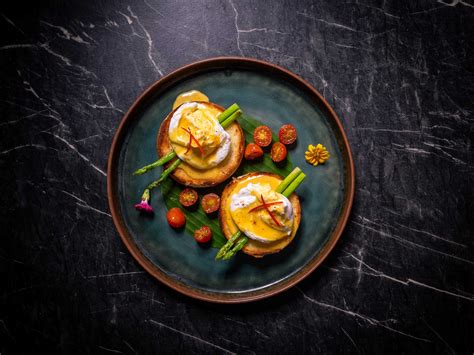 Eggs Benedict - SiamSportsPro