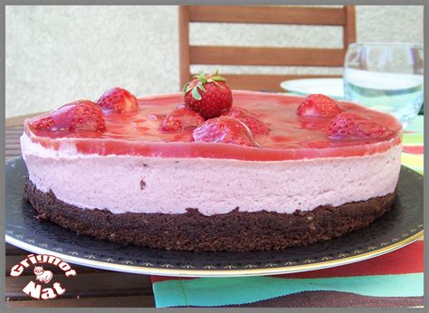 Bavarois Aux Fraises Sur Biscuit Au Chocolat Grignot Nat