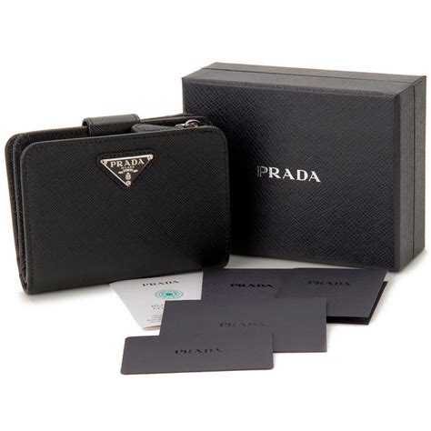 Prada プラダ 二つ折り財布 レディース ブラック 1ml018 Qhh F0632 サフィアーノ Pd1ml018 Qhh F0632 S Select 通販 Yahoo