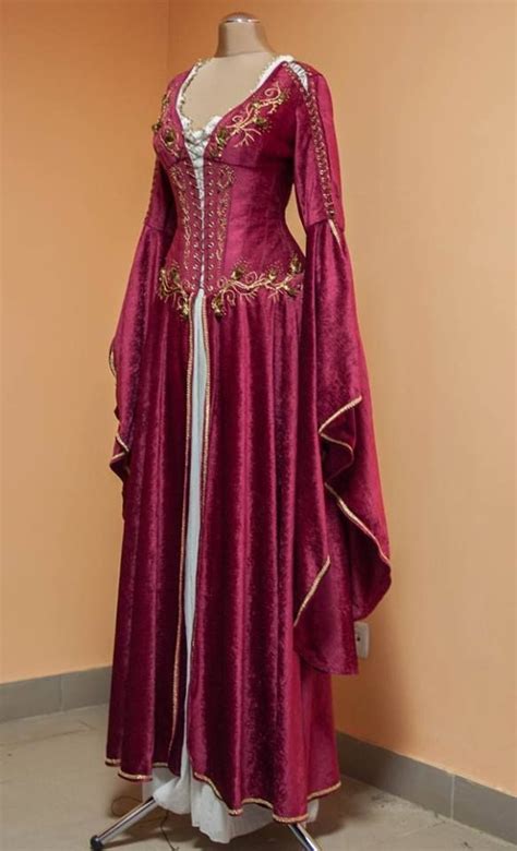 464 best images about MEDIEVAL - Clothing on Pinterest | Renaissance ...