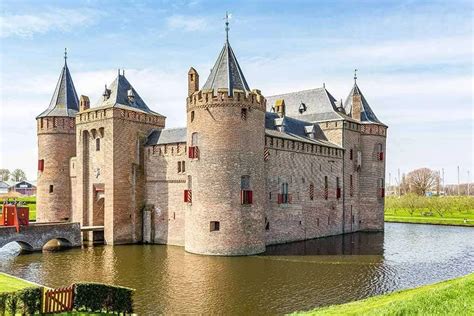 Best Castles Near Amsterdam Historic European Castles