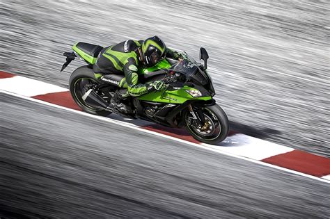 Motorrad Vergleich Kawasaki Ninja Zx Rr Vs Kawasaki Ninja Zx