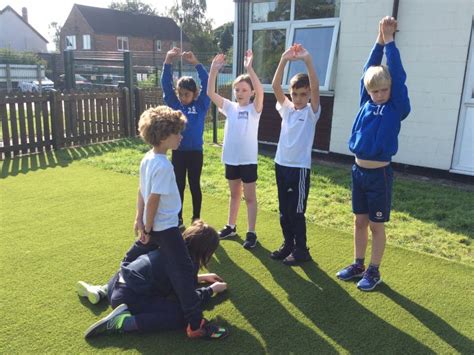 Dobcroft Junior School Y5b Highwayman Drama