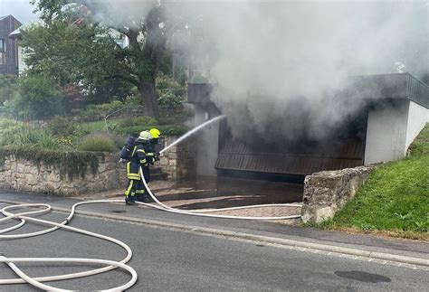 Leinach Elektro Auto Geht Beim Laden In Flammen Auf Erste Vermutung