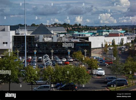 Merry hill shopping centre brierley hi-res stock photography and images ...