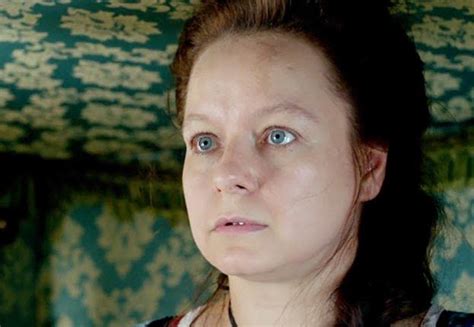 ‘harlots Review Samantha Morton Lets Loose In Hulus Bawdy Brothel Drama