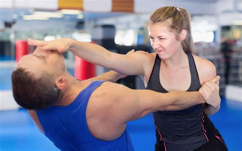 4 Important Self Defense Tips For Women Healthizen