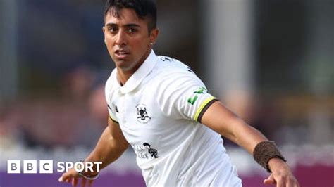 County Championship Gloucestershire Build Lead At Worcester After Singh Dale Takes 6 41 Bbc Sport