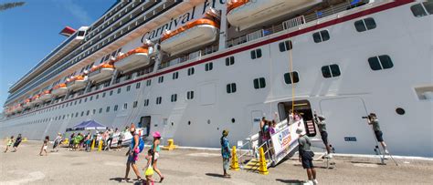 What to Expect on a Cruise: Boarding a Cruise Ship