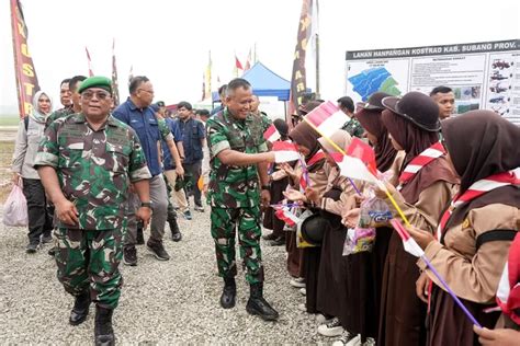 Gerakan Nasional Ketahanan Pangan Pangkostrad Tanam Perdana Padi Di