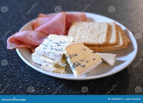 Ham Cheese Crackers Snack Stock Image Image Of Lunch 195462573