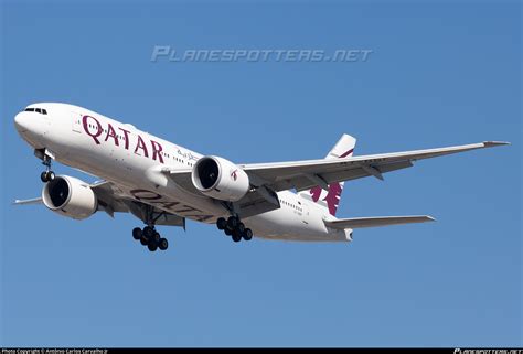 A7 BBF Qatar Airways Boeing 777 2DZLR Photo by Antônio Carlos Carvalho