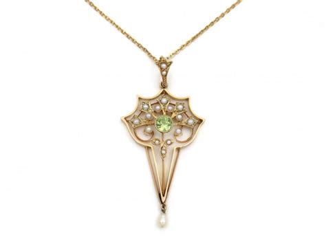 Antique Peridot And Seed Pearl Pendant In Yellow Gold