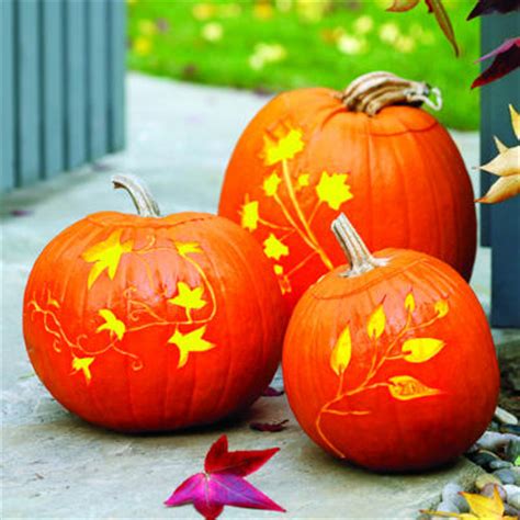 Autumn Wedding Ideas: Pumpkin Carving