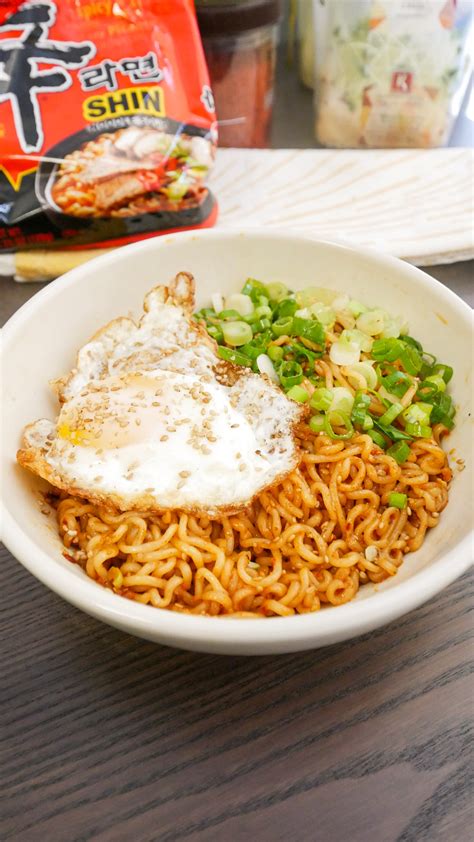 10 Minute Chili Oil Instant Ramen Farah Eats