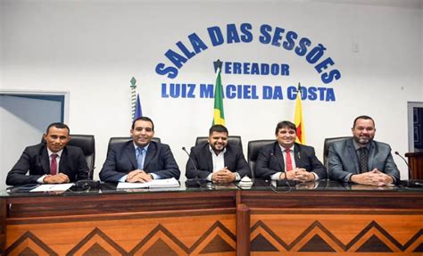 Mesa Diretora Da Câmara Municipal De Cruzeiro Do Sul Reeleita Para O