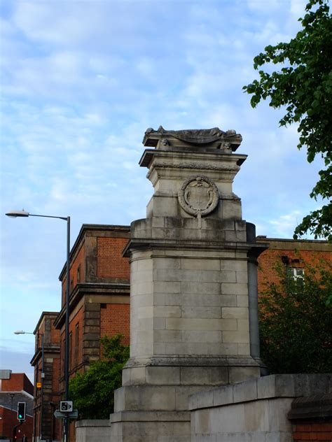 The Midland Railway War Memorial First World War Memorial Flickr