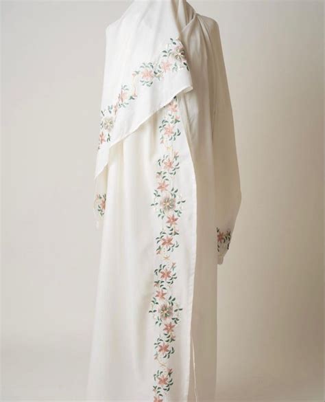 Floral Machine Embroidery Designs For Abaya Fashion