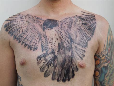 Aggregate more than 69 red tail hawk tattoo latest - in.coedo.com.vn