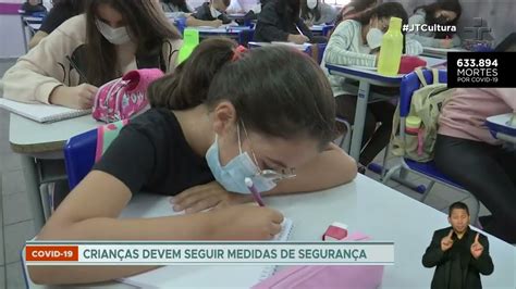 Escolas Adotam Diferentes Medidas Sanit Rias Na Volta S Aulas Youtube