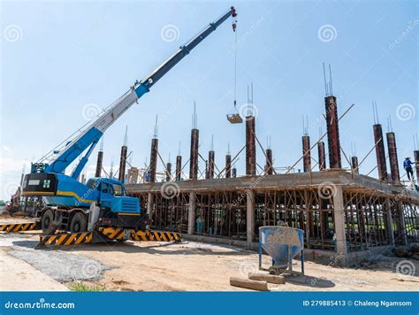 Mobile Crain Lift Up Equipment Bucket To the Second Floor Stock Image ...