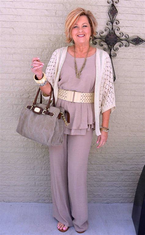 Летняя мода для полных женщин за 50: что надеть для модного образа