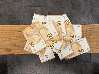 Snel 700 Euro Lenen Direct Op Je Rekening Lenary Nl