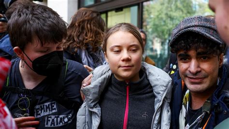 Nach Festnahme bei Protestaktion in London Greta Thunberg plädiert auf