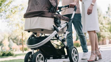 How to pick the right baby stroller - She's Your Friend