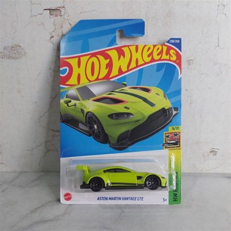 Jual Hot Wheels Aston Martin Vantage GTE Shopee Indonesia