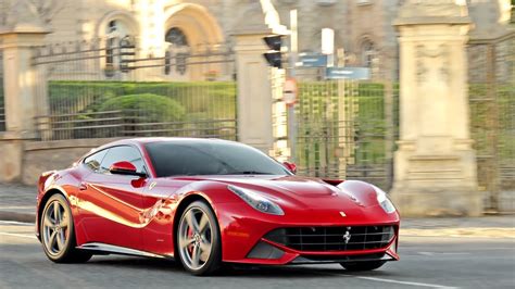 Ferrari F12 Berlinetta Rosso F1 em Curitiba Bônus 458 Italia Suzuki