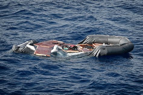 Naufrage d un bateau de migrants 41 personnes portées disparues dont