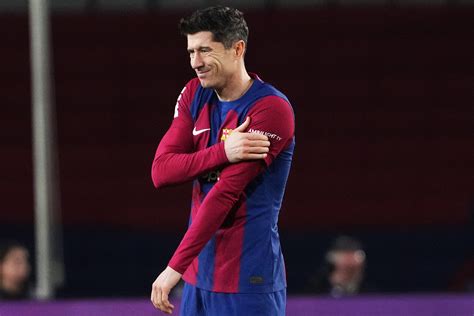 FC Barcelona z sensacyjną porażką Robert Lewandowski znalazł się na