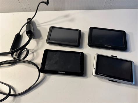 Lot Of Portable Garmin Gps All Power On Untested After Powering