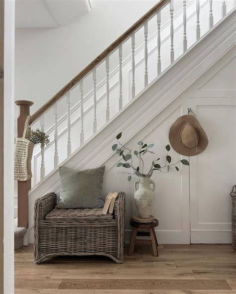 30 Amazing Stair Landing Ideas For A Beautiful Home