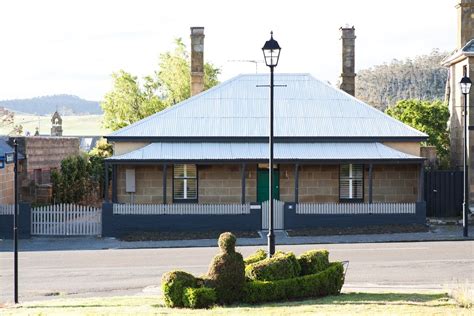 Raffah House Accommodation - 86 High St, Oatlands TAS 7120, Australia