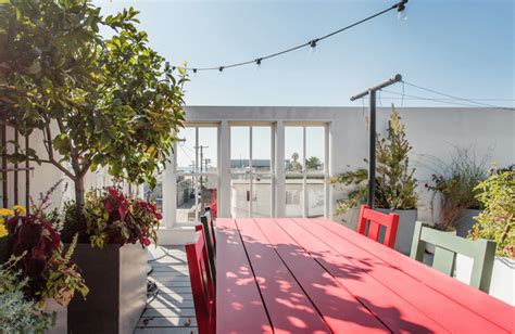 Airbnb Venice Beach: 8 Gorgeous Airbnbs in Venice Beach