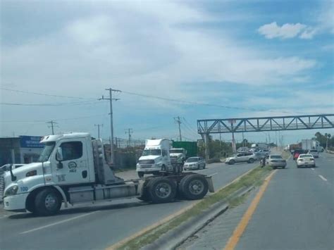 VIDEO Reportan Balaceras Y Narcobloqueos En Nuevo Laredo Piden A La